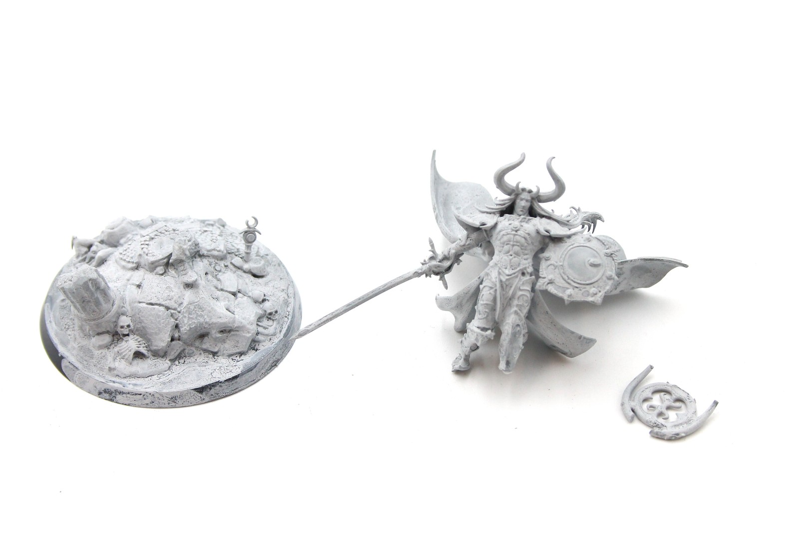 Used Warhammer AoS Hedonites of Slaanesh: Sigvald, Prince Of Slaanesh