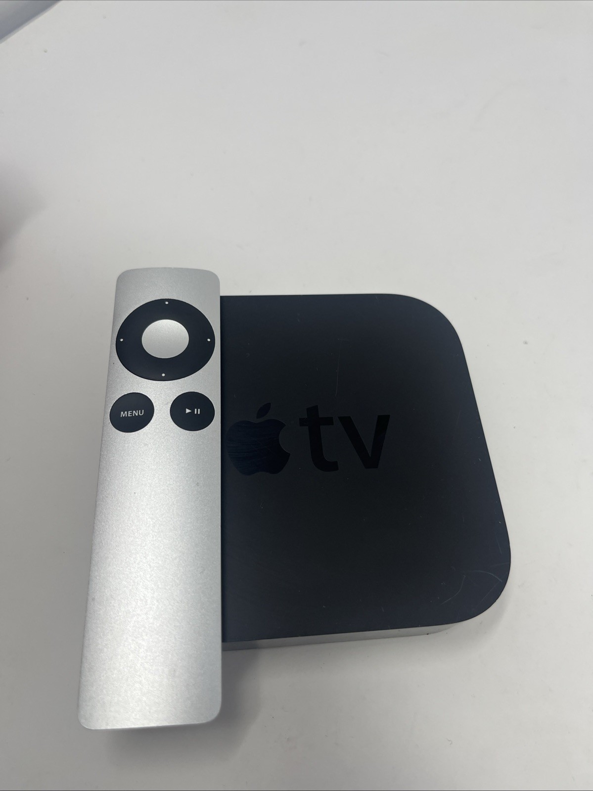 Apple TV Model A1469 3rd Generation w/Remote (No Power Cord)