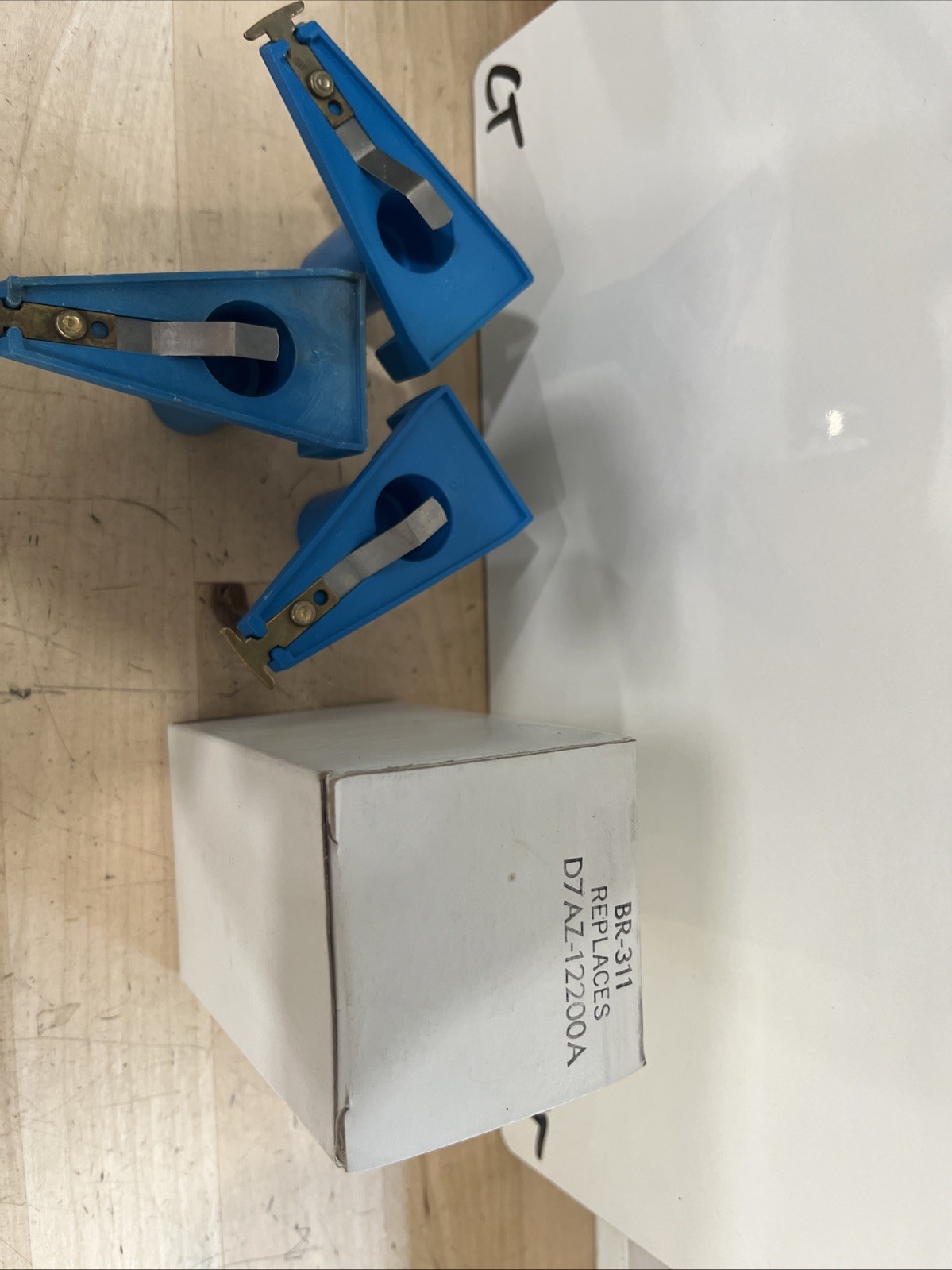 Distributor Rotor BR-311 (Ford D7AZ-12200A) (3)