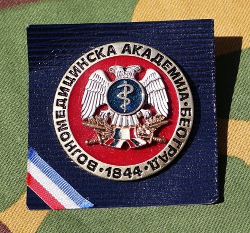 Yugoslav Army breast badge of the Military Medical Academy