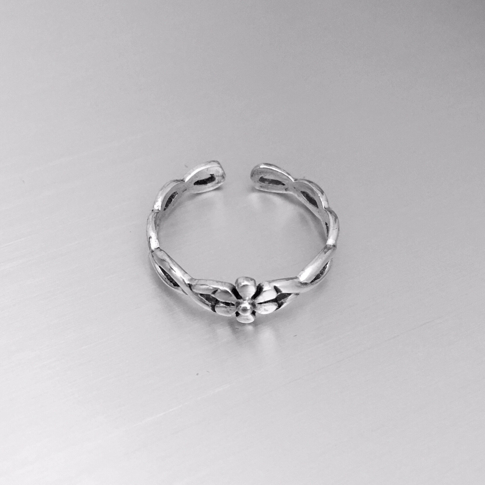 Sterling Silver Flower with Braided Band Toe Ring, Flower Ring, Silver Ring