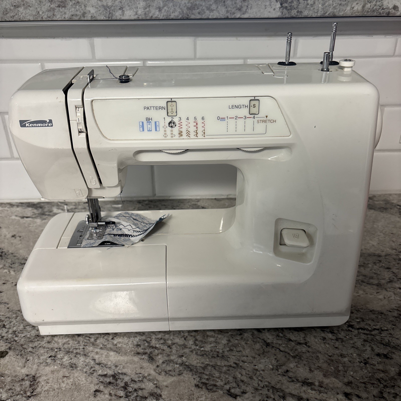 Kenmore /Janome Sewing Machine   385.15510200 W/Pedal, Extras- Works 1 Full Amp