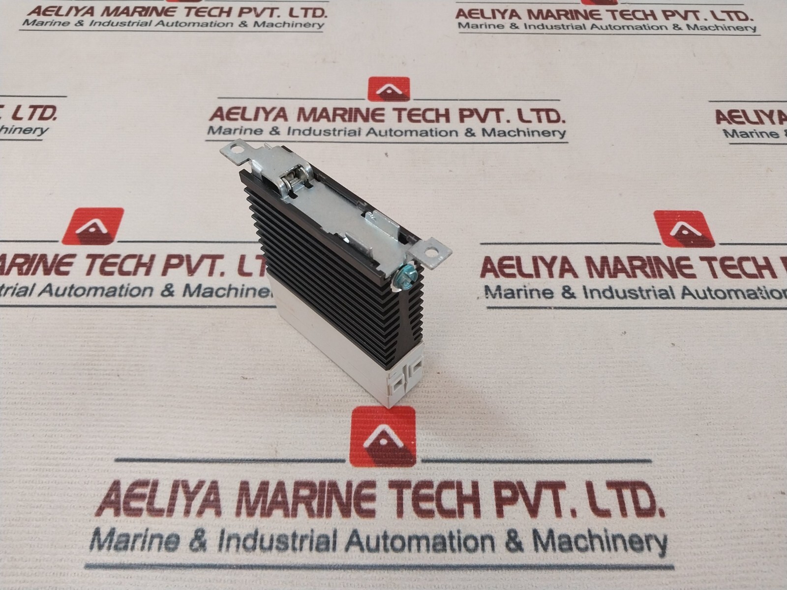 Schneider Electric SSRDCDS10A1 Solid State Relay 4-32VDC