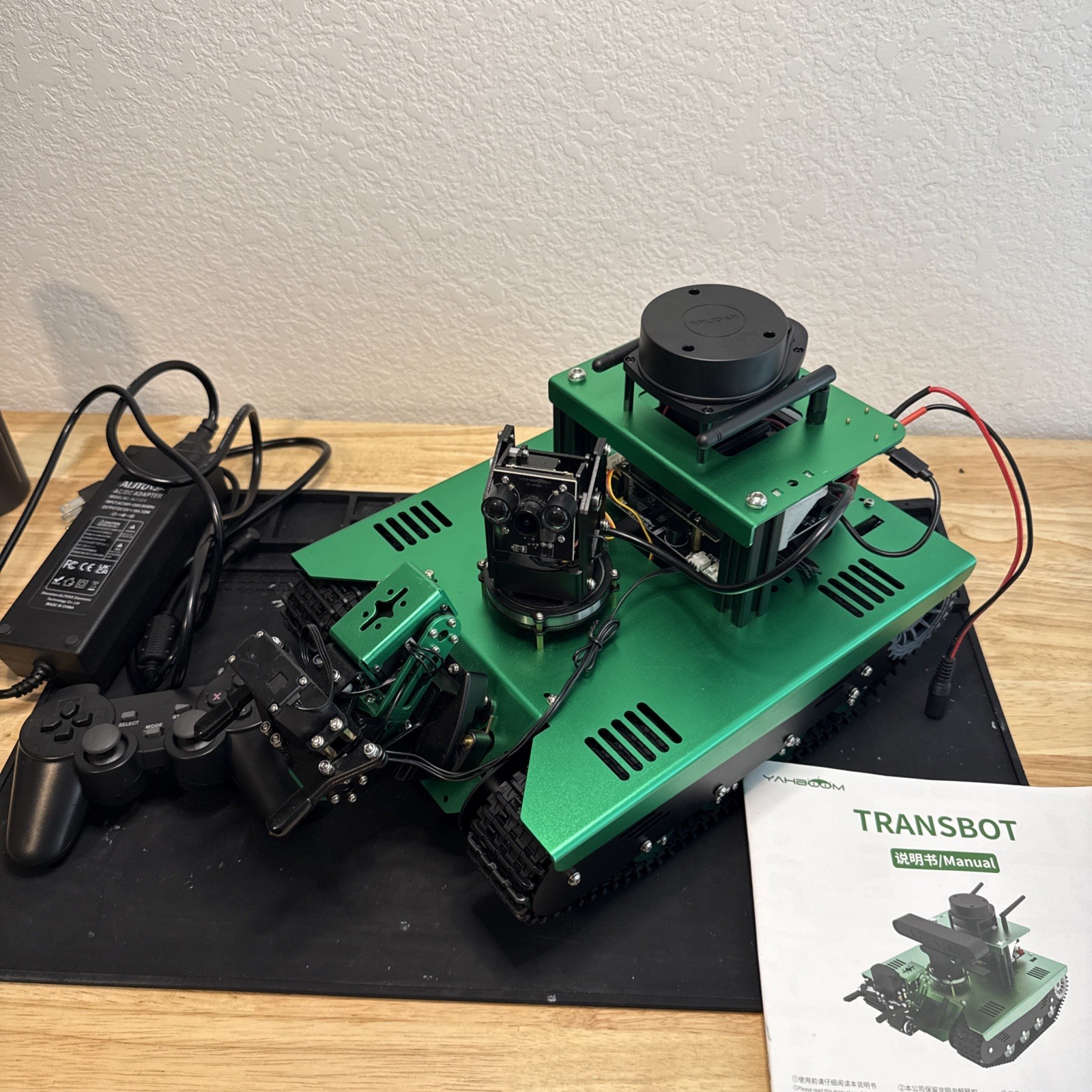 AGV ROS Tank Car Robot Arm Yahboom with Nvidia Jetson Nano 4GB