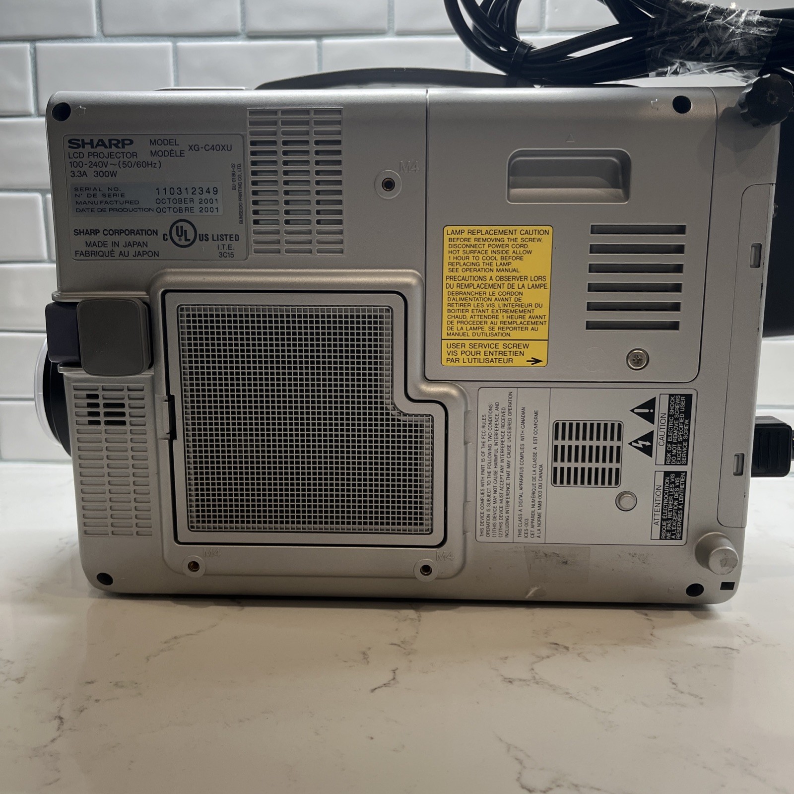 Sharp Notevision XG-C40XU LCD Projector Tested / Works Great