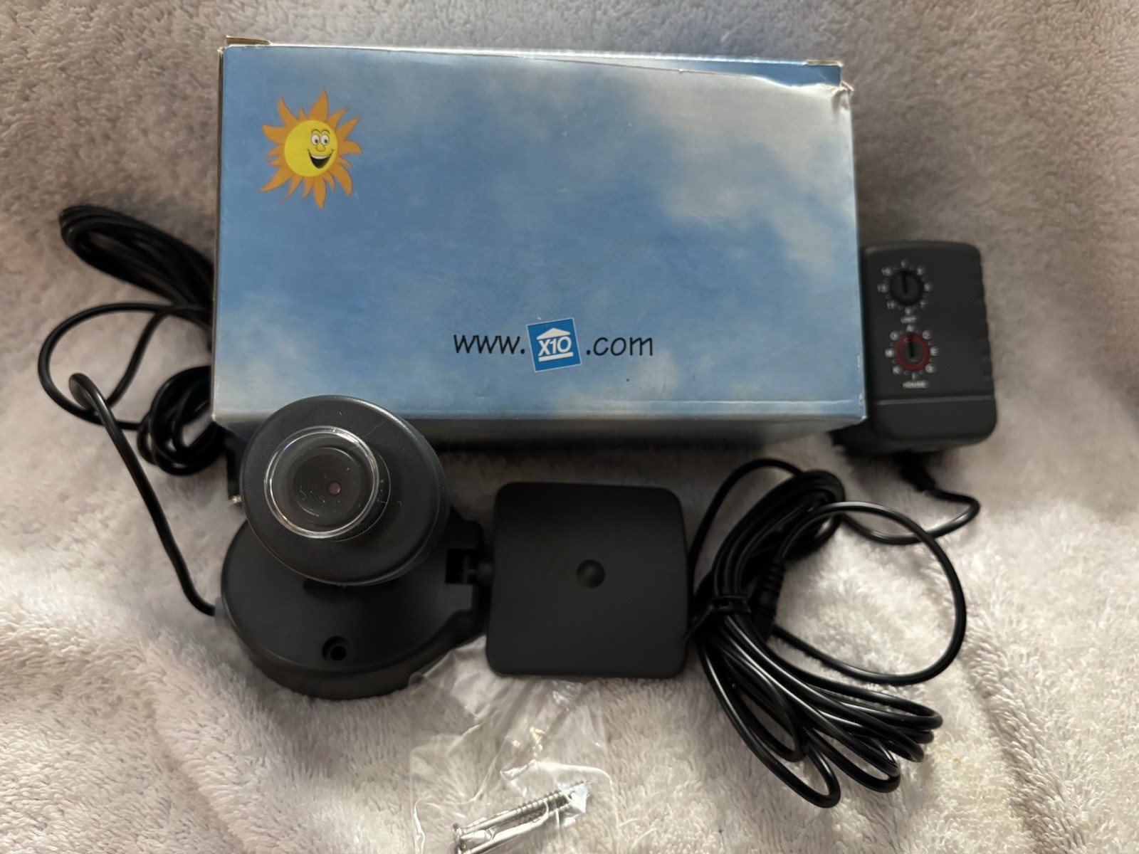 X-10 2.4GHz Anywhere Camera XX16A-C - Open Box