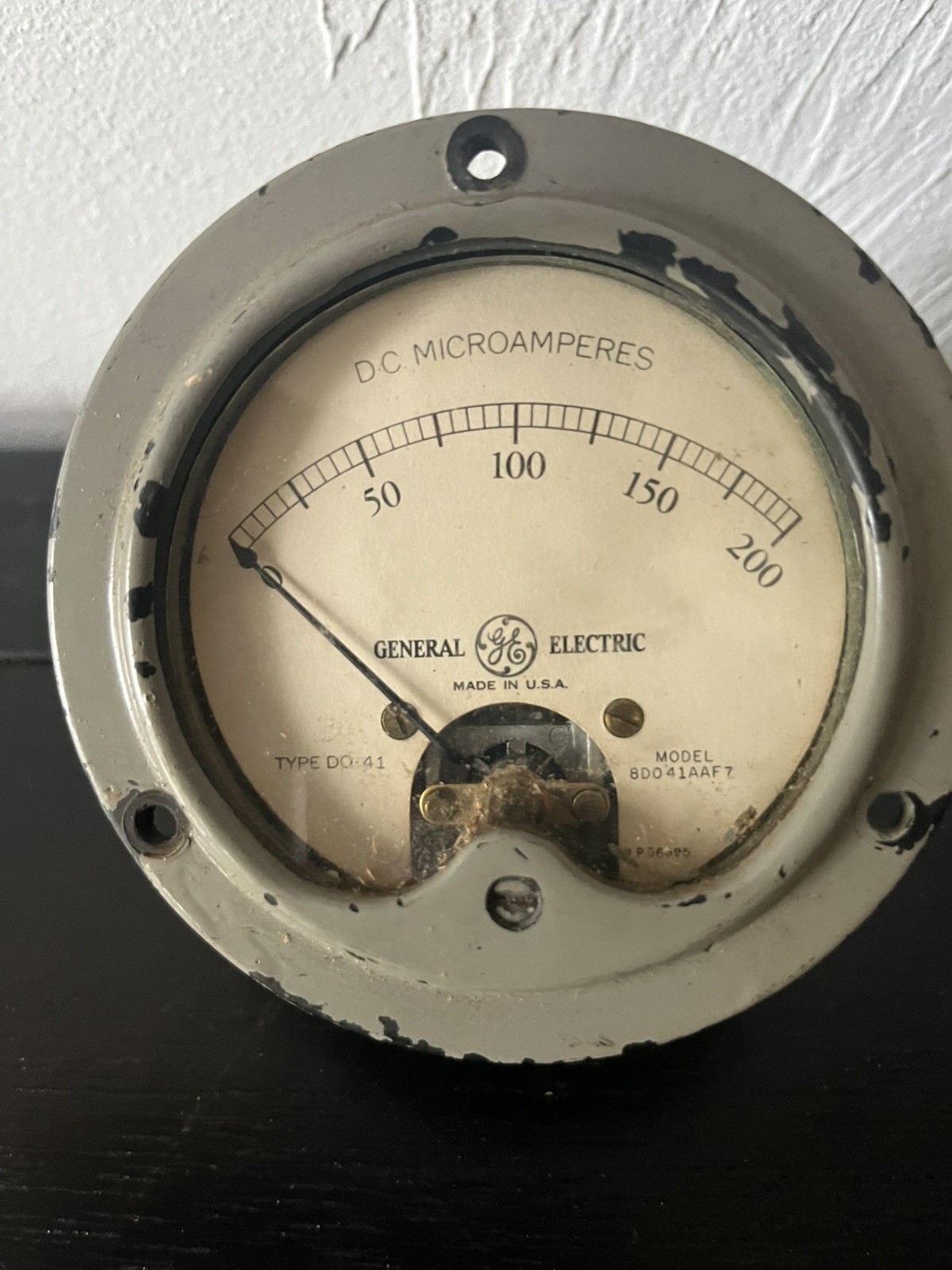 - General Electric DC Microamperes Guage Model 8DG41AAF 7 Untested