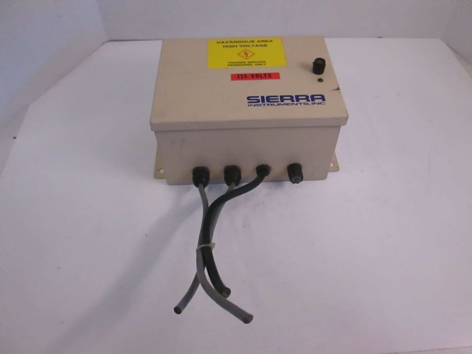 Sierra Instruments T2 Power Supply, 110V, 60Hz, Used