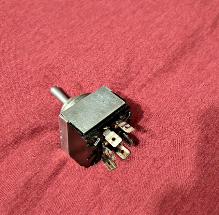 Eaton Toggle Switch 8966K80, 20A 250VAC, nice condition!