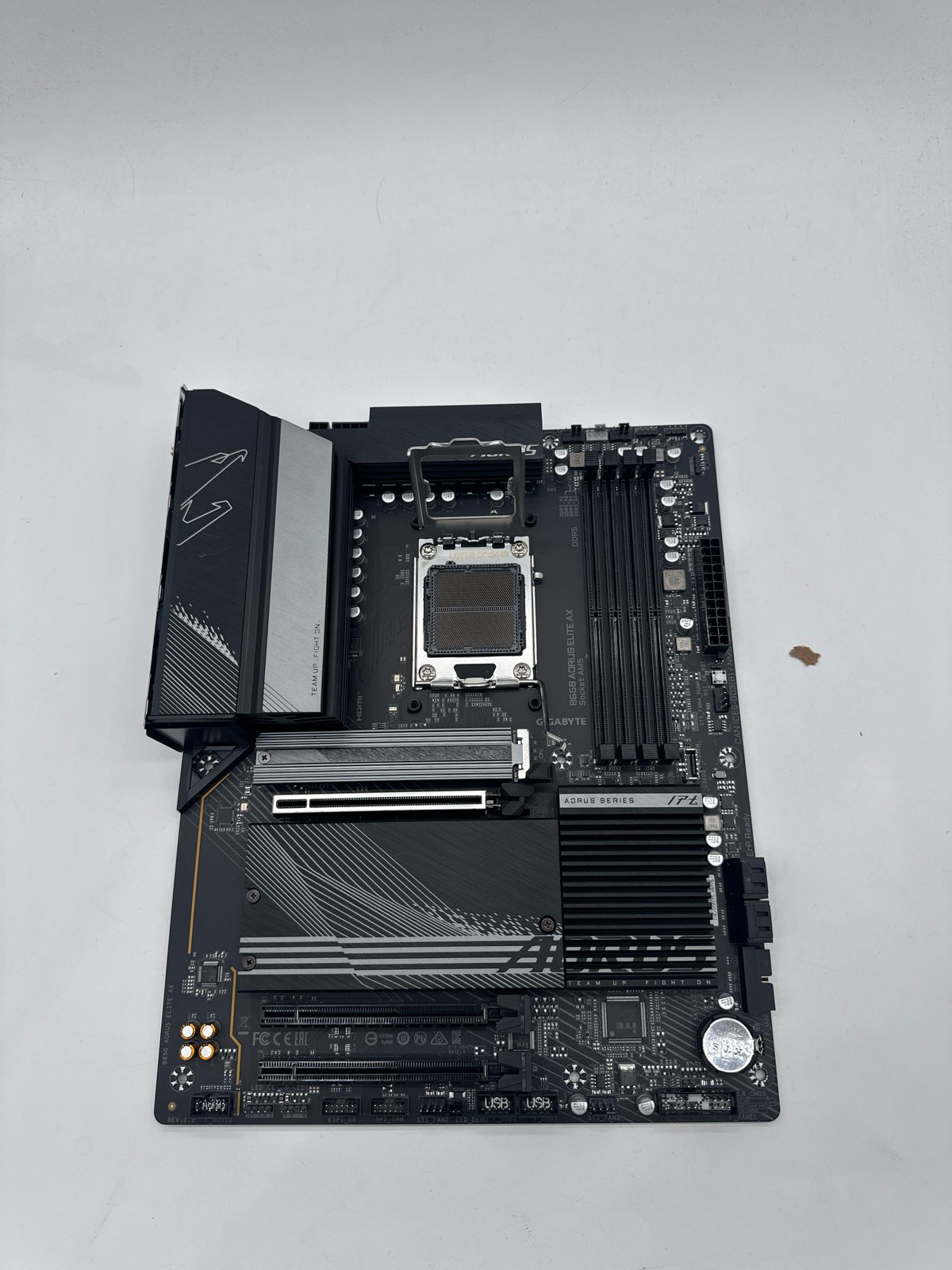 GIGABYTE B650 AORUS Elite AX AM5 LGA 1718 AMD ATX Motherboard DDR5 WiFi 6E