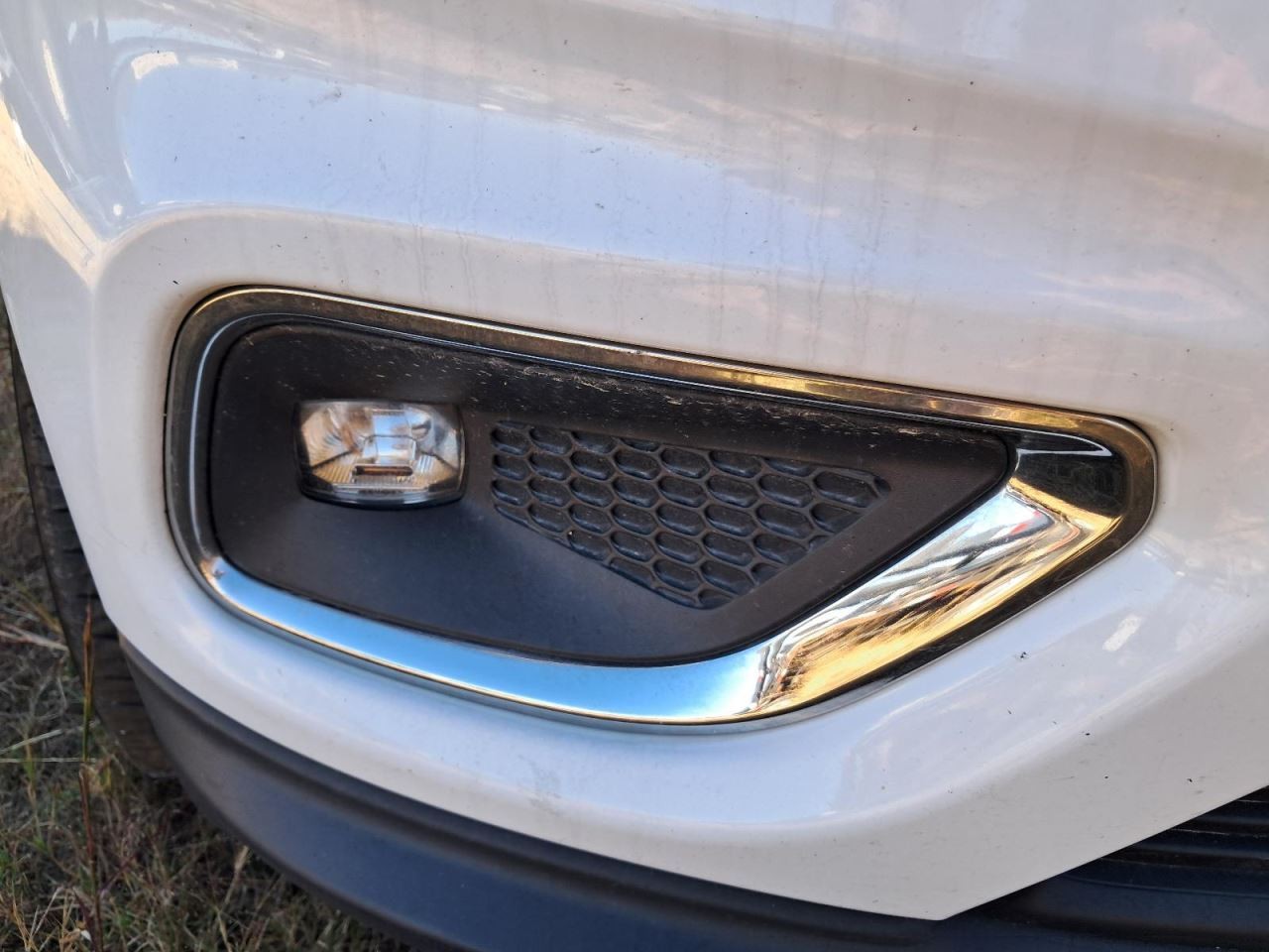 CHEROKEE 2019 Glove Box 4858463