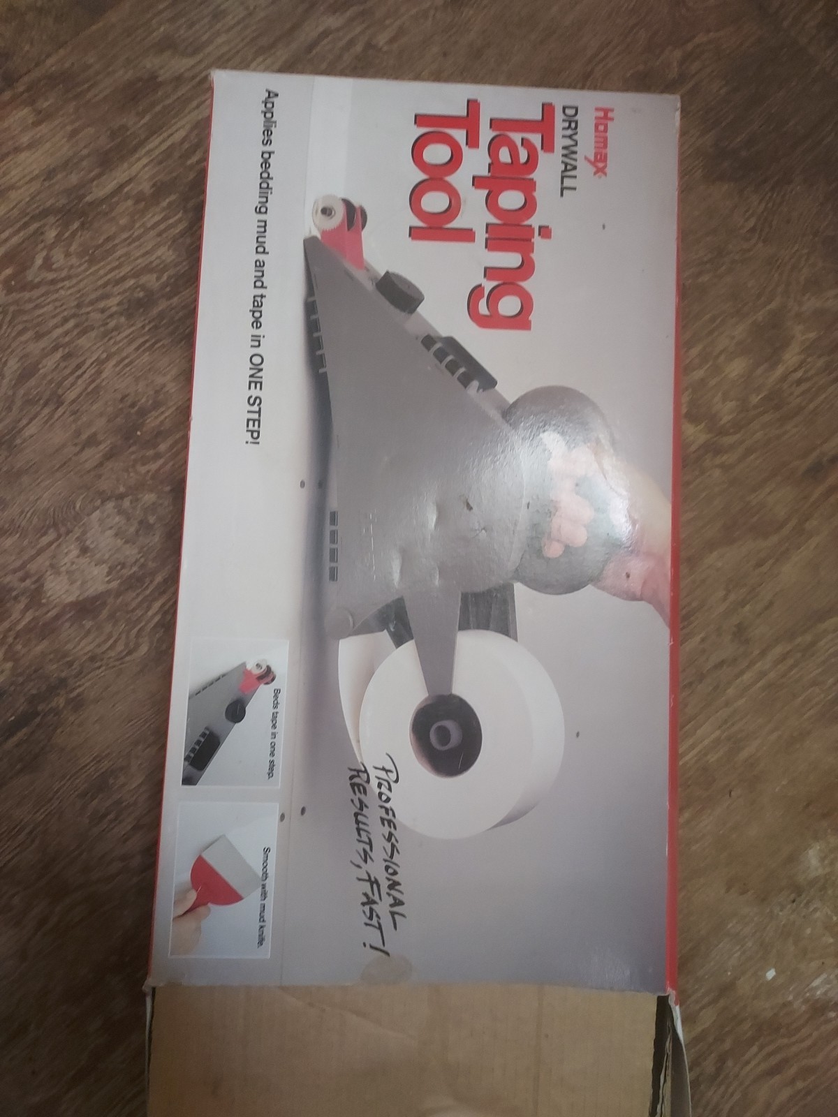 Homax  Drywall Taping Tool  for Remodelers Applies Mud and Tape Together