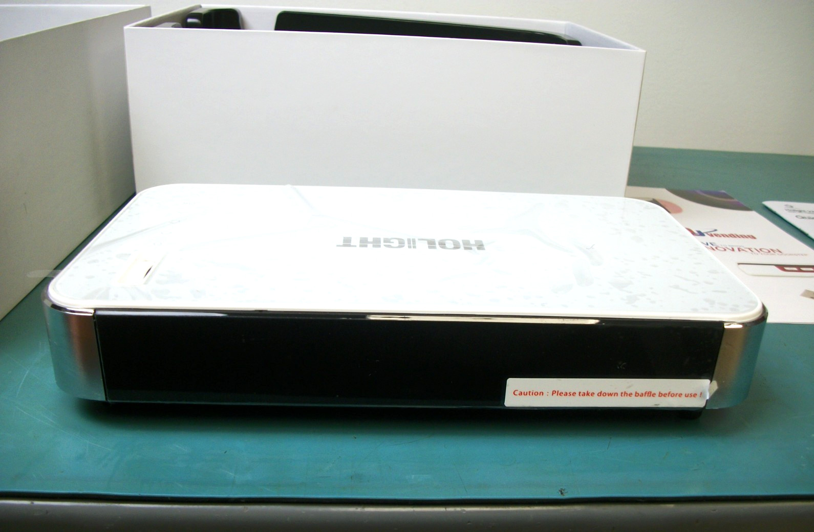 HOLIGHT 27M Smart LED Projector. Office Stored Item in Box.