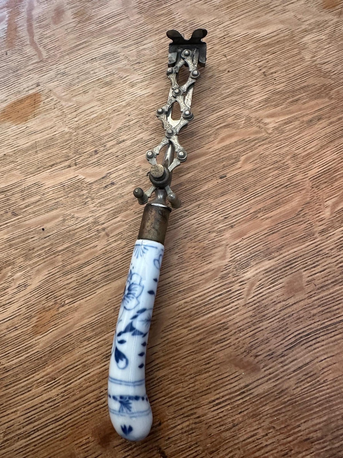 Antique Blue Onion Fork with Knife Rest – G.M. Thurnauer, Austria
