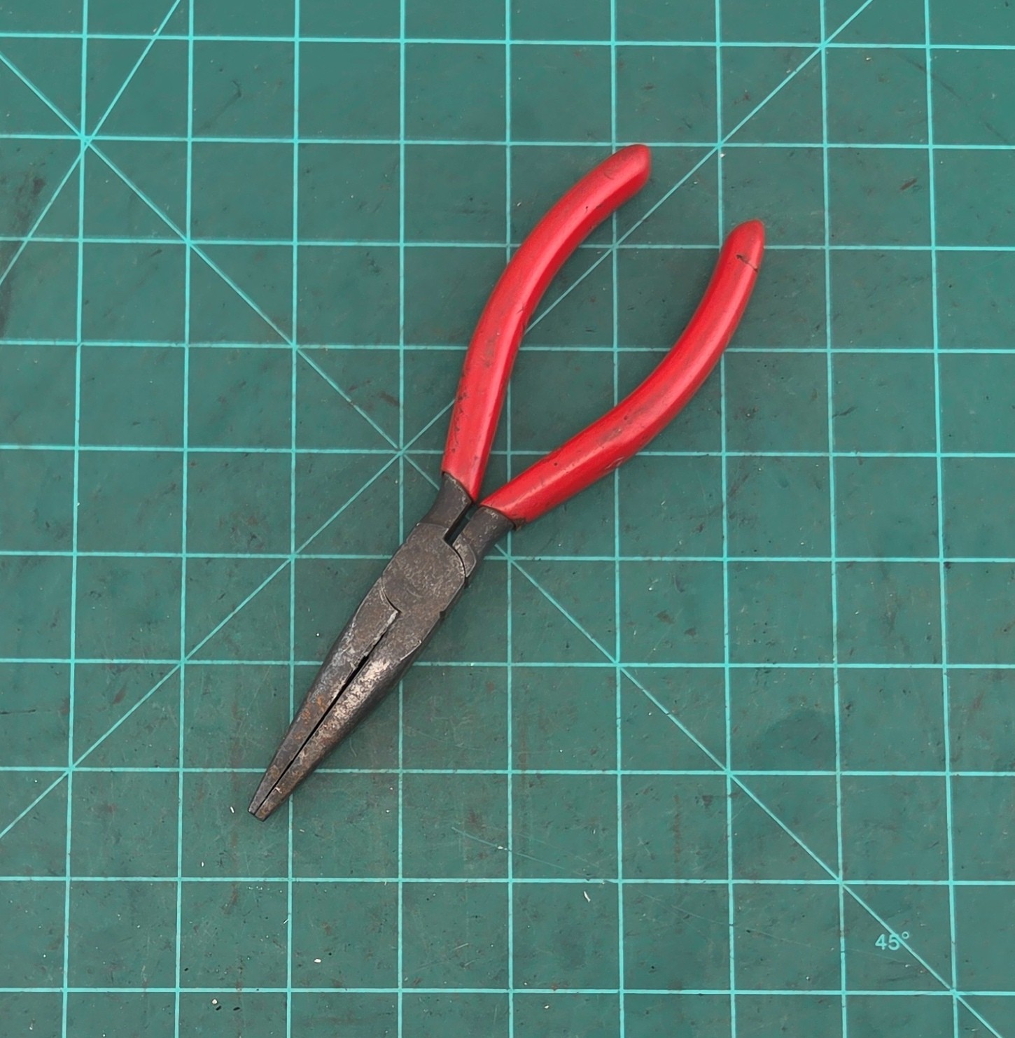 Snap On Tools 196CP Needle Nose Pliers with cutter jaw