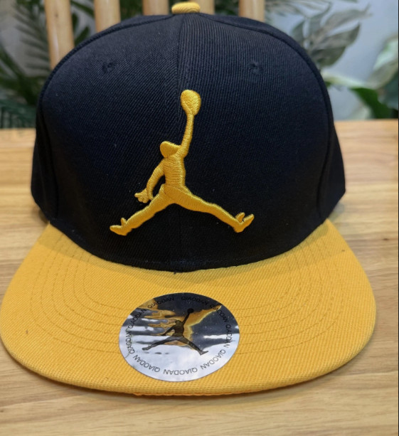 Air Jordan Black Cap Yellow Brim Jumpman Logo Snapback Flat Hat New Tags