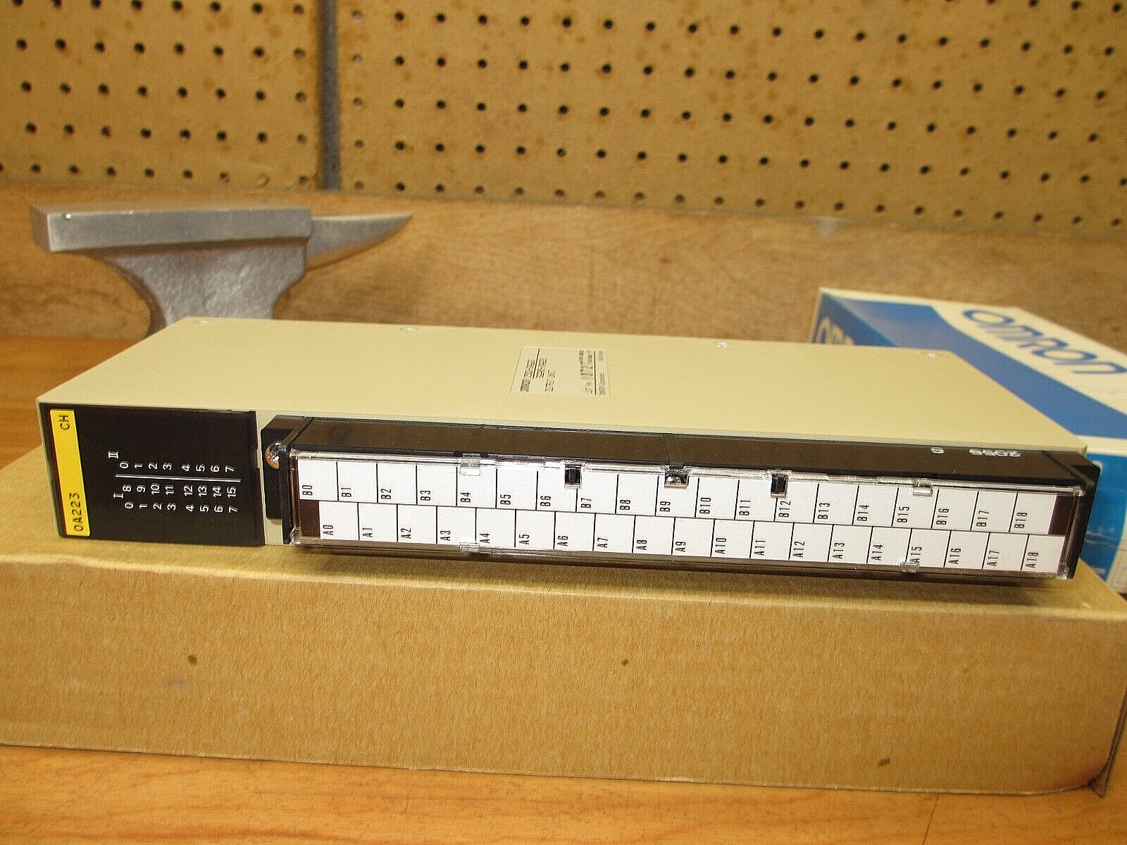 Omron C500-OA223 *NEW* Output Unit Module Sysmac PLC *USA SHIP*