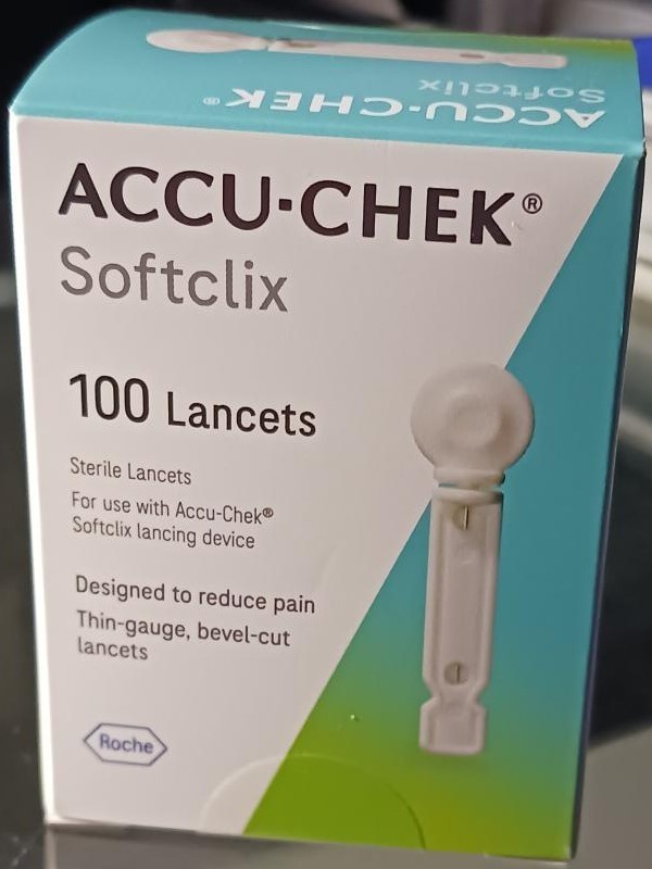 Accu-chek softclix 100 Lancets, Free delivery