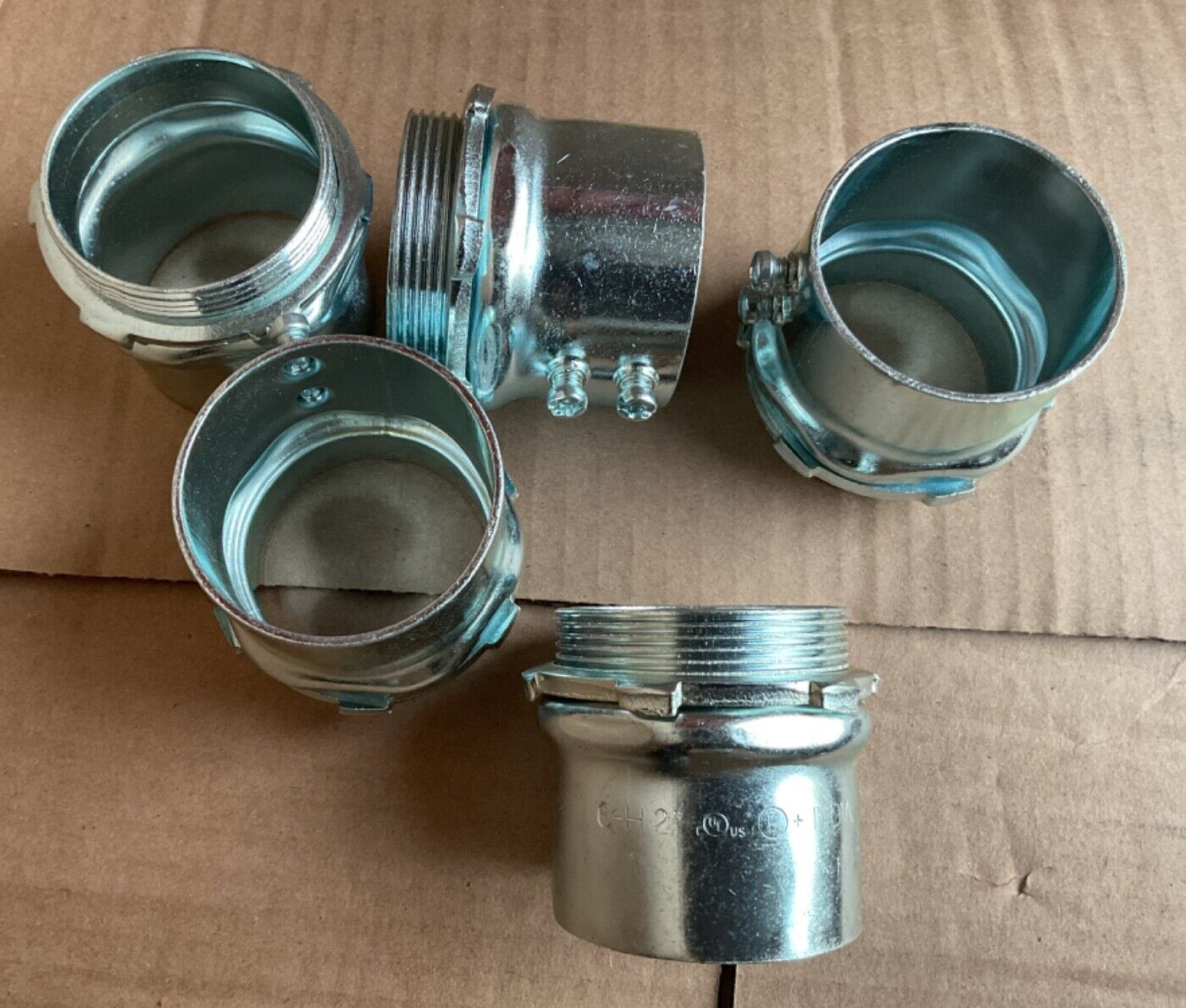 Eaton 455- 2” Set Screw Type Box Connector -5 Per Box New