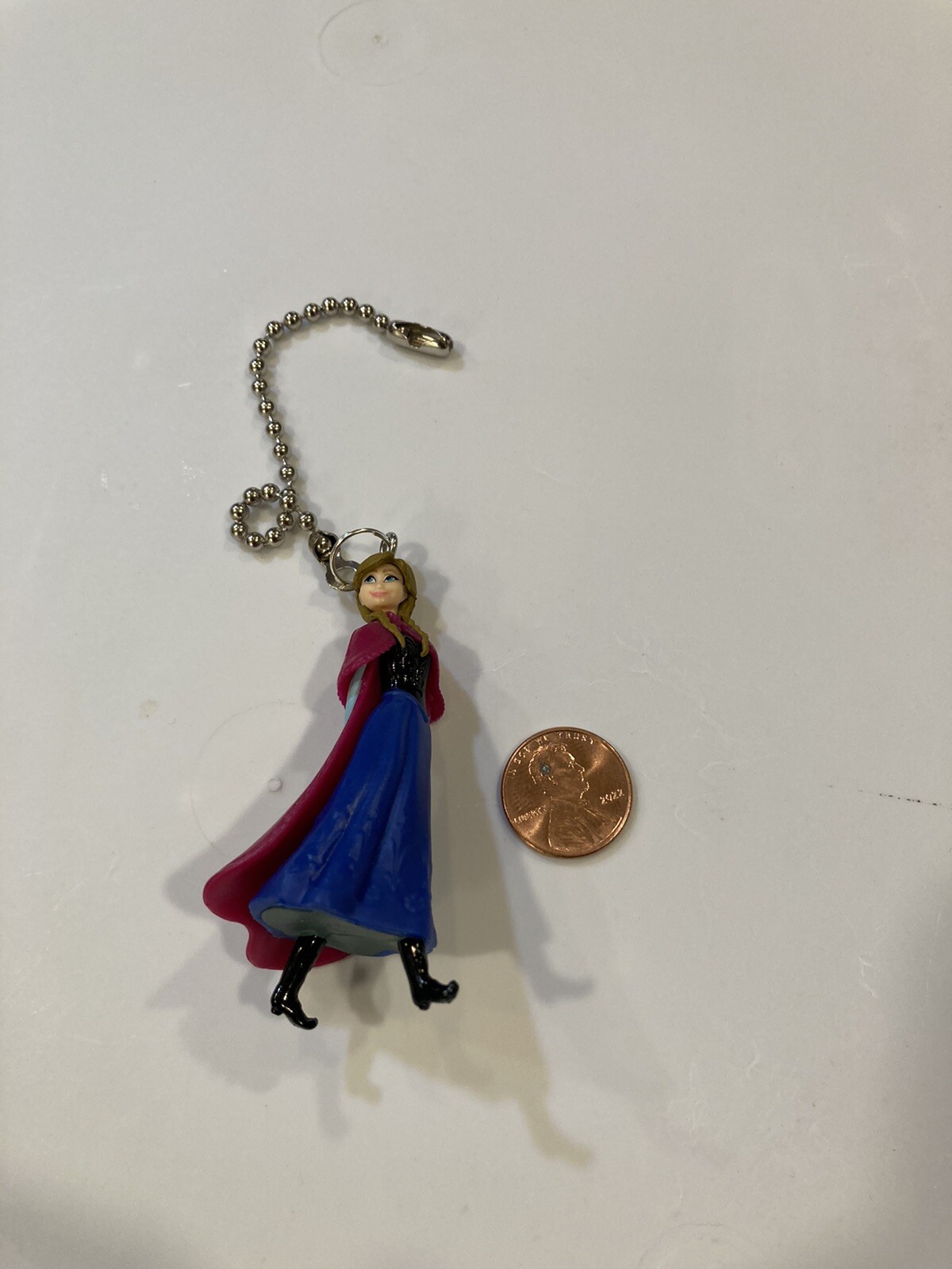 ANNA  FROZEN DISNEY PIXAR CEILING FAN PULL LIGHT SWITCH PULL NEW