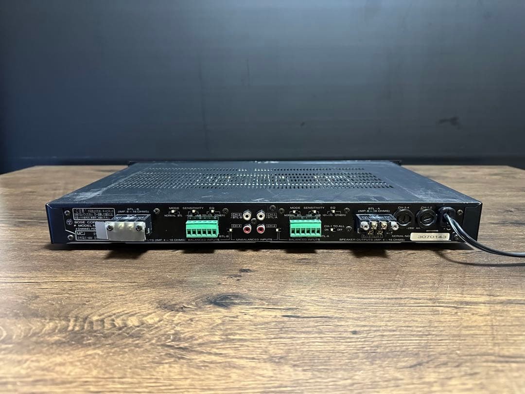 Bose 1200VI 4 Channel Power Amplifier Volume Adjustment Knobs