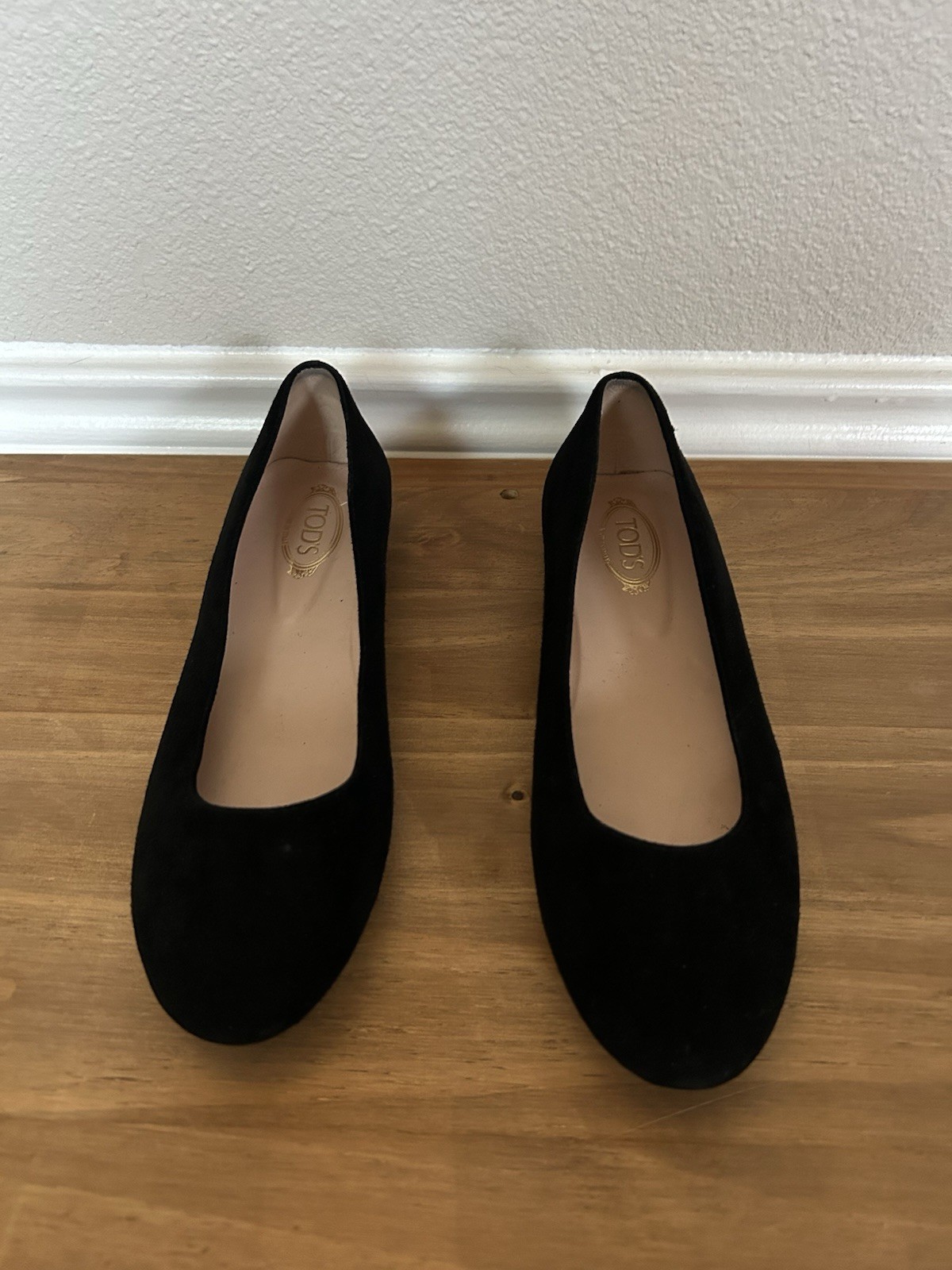 Tod’s Black Suede Flats - Italian Made Shoe For Women - Size 8 1/2 US