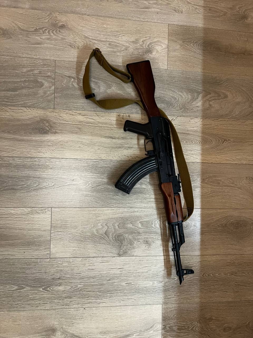 E&L EL-A101S Airsoft AKM AEG Rifle – 6mm – Minimal Use – With Accessories