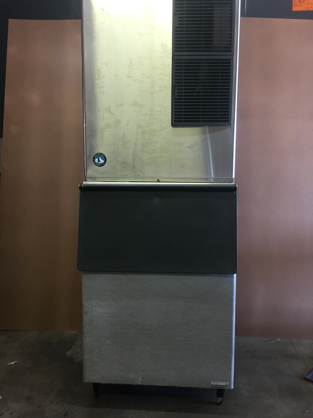 Hoshizaki Ice Machine  KM-900 MAH Air Cooled-- w/ BF 500lb Bin-- Top Quality
