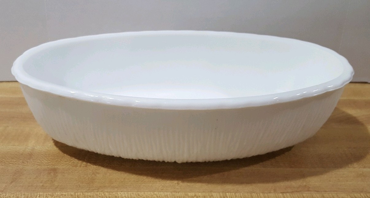 VINTAGE WHITE MILK GLASS PLANTER  9" OVAL  FTD 1975