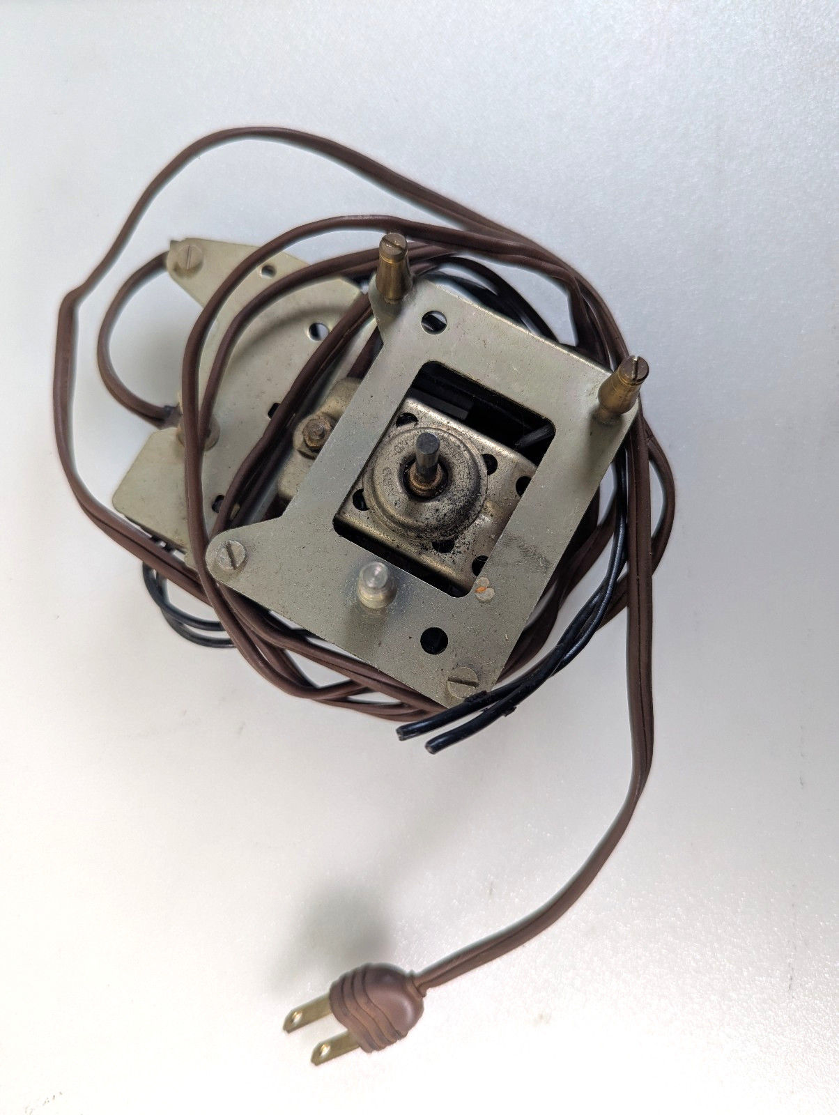 VINTAGE GARRARD  Model RC 121 D MKII MOTOR