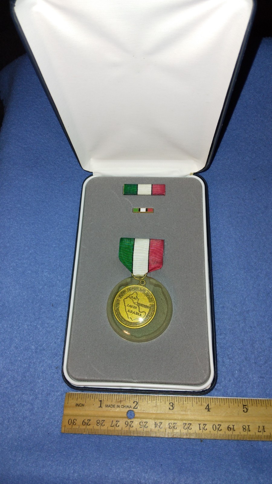 NEW YORK STATE FORCES 1991 OPERATION DESERT STORM MEDAL SET IN CASE - NEW