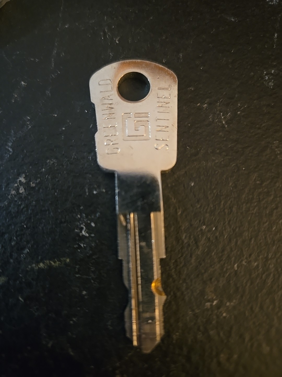 GREENWALD SENTINEL KEY CODED G3736 (3D5)