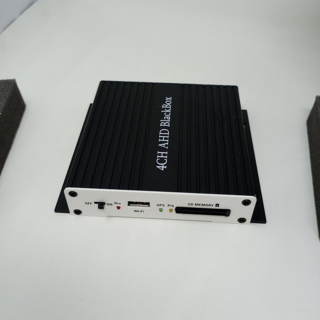 BOYO VTR400E 4CH Compact DVR Black Box NOS (Open Box)