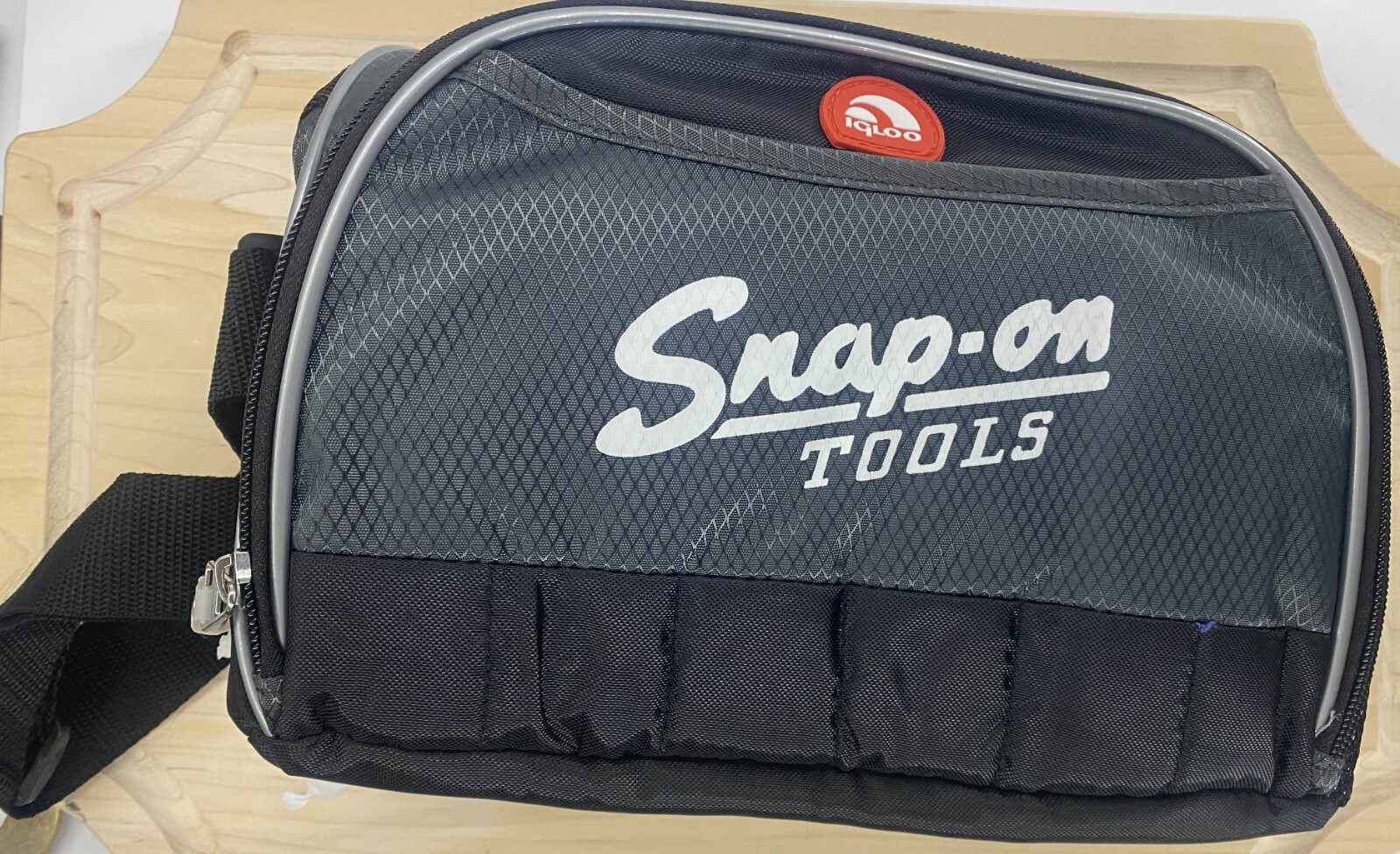 Snap On Tools Igloo 6 Can Cooler Enhanced Insulation Soft Sided NEW
