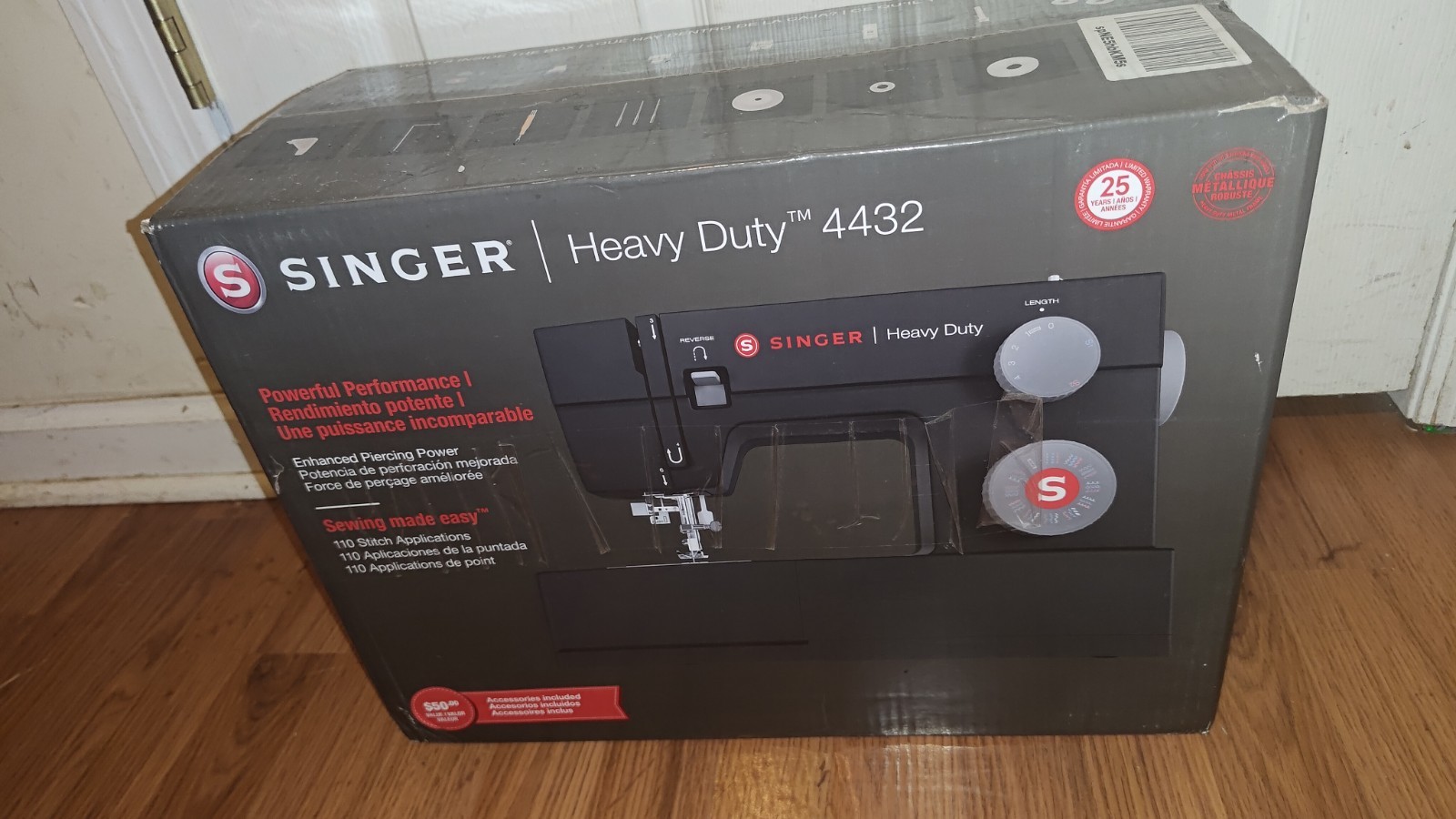 SINGER Heavy Duty 4432 Sewing Machine NEW UNBOXED