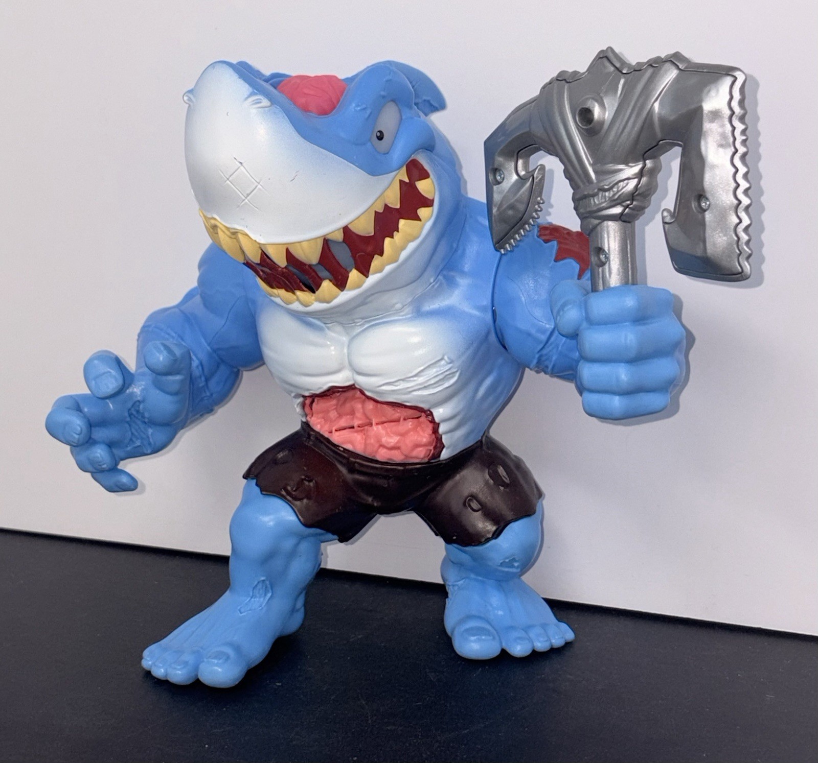 Smashers Mega Horror House Series 1 ZURU Blood Shark Interactive Lights Toy