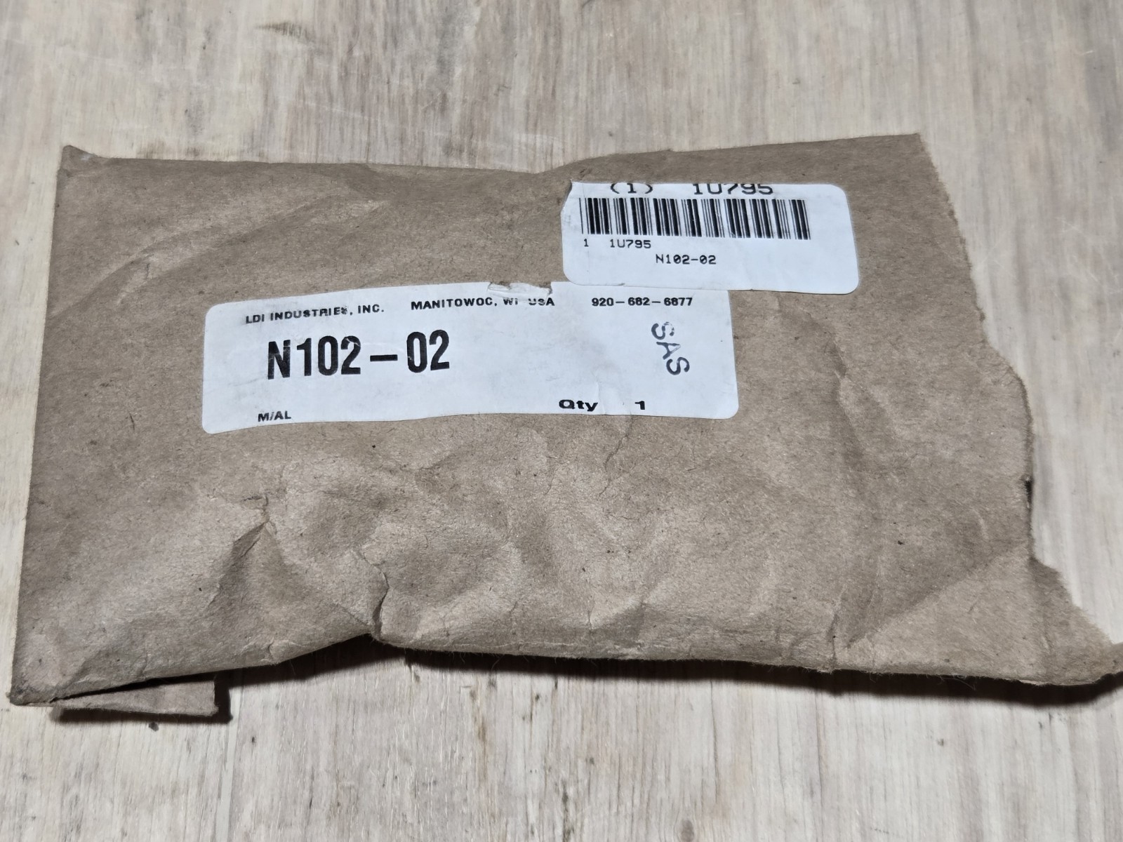 LDI Industries N102-02 Brass Sight Glass Needle Valve 1/4" MNPT NOS USA