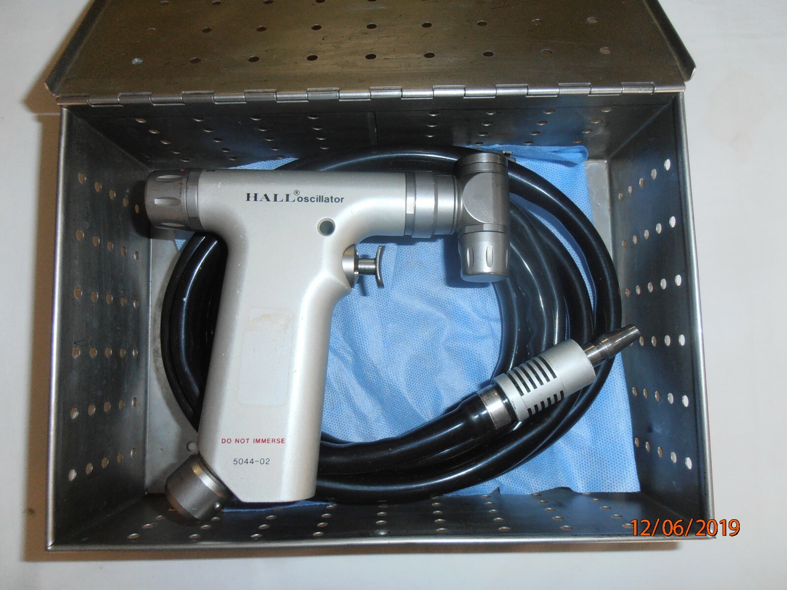 Hall Oscillating Saw with hose and Sterilization box.
