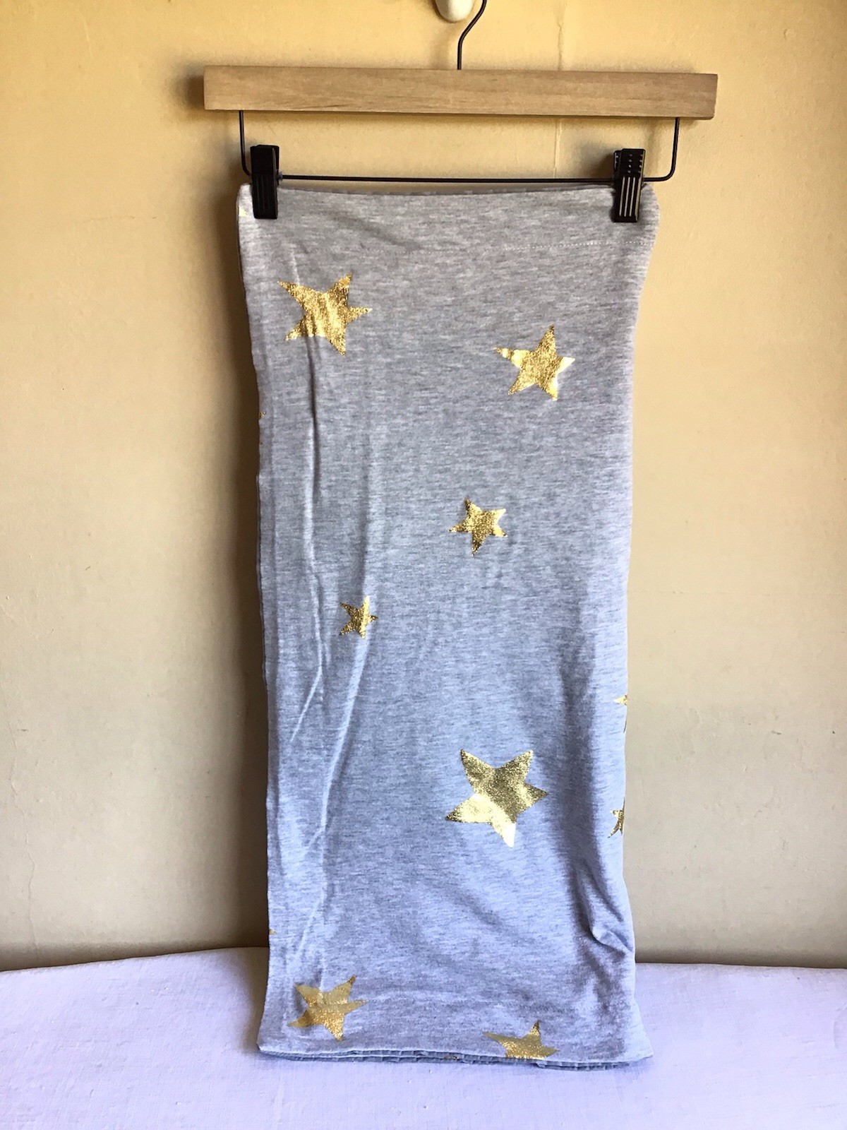 Pair Pillowfort Gray Jersey Knit Gold Metallic Star Rectangle Pillow Shams F/Q