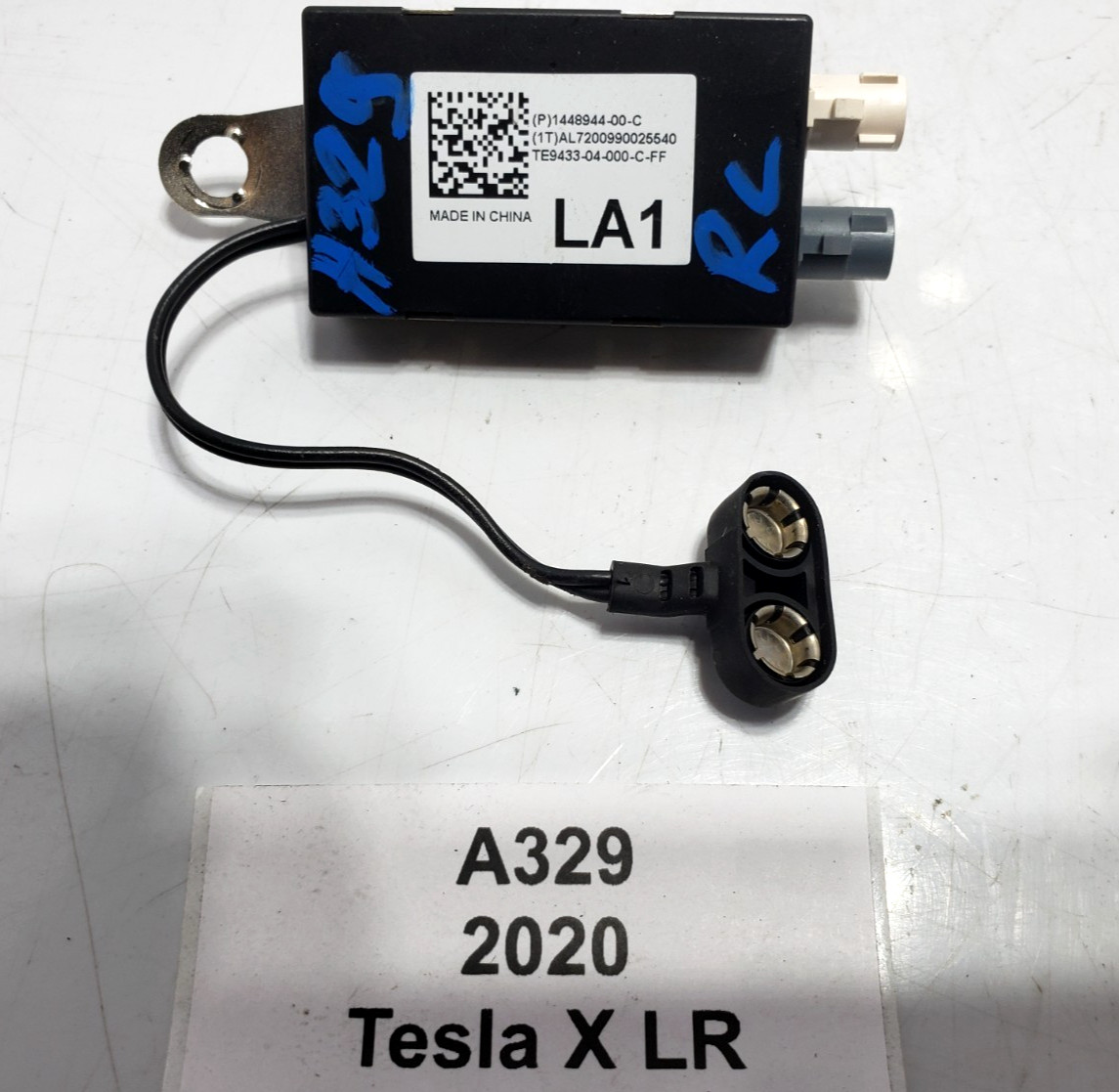 ✅ 12-20 OEM Tesla Model X S Rear Left Driver Side Antenna AMP Amplifier Module