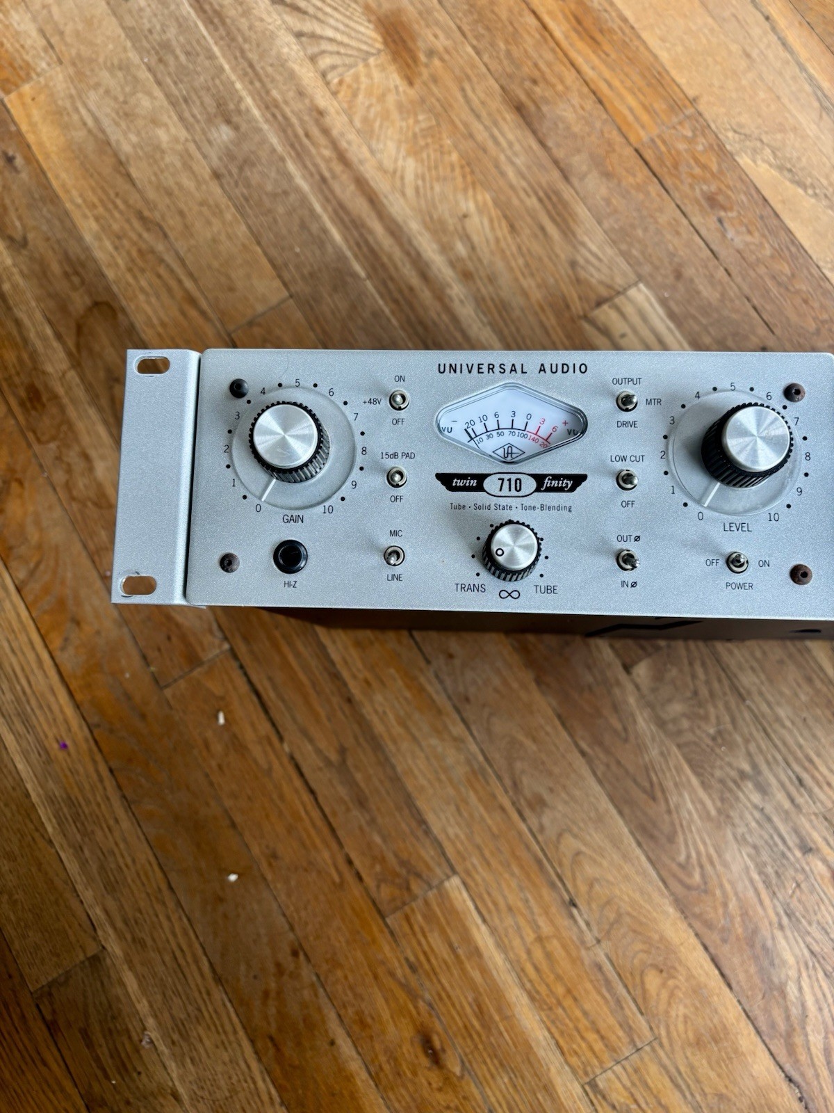 Universal Audio 710 Twin-Finity Pair