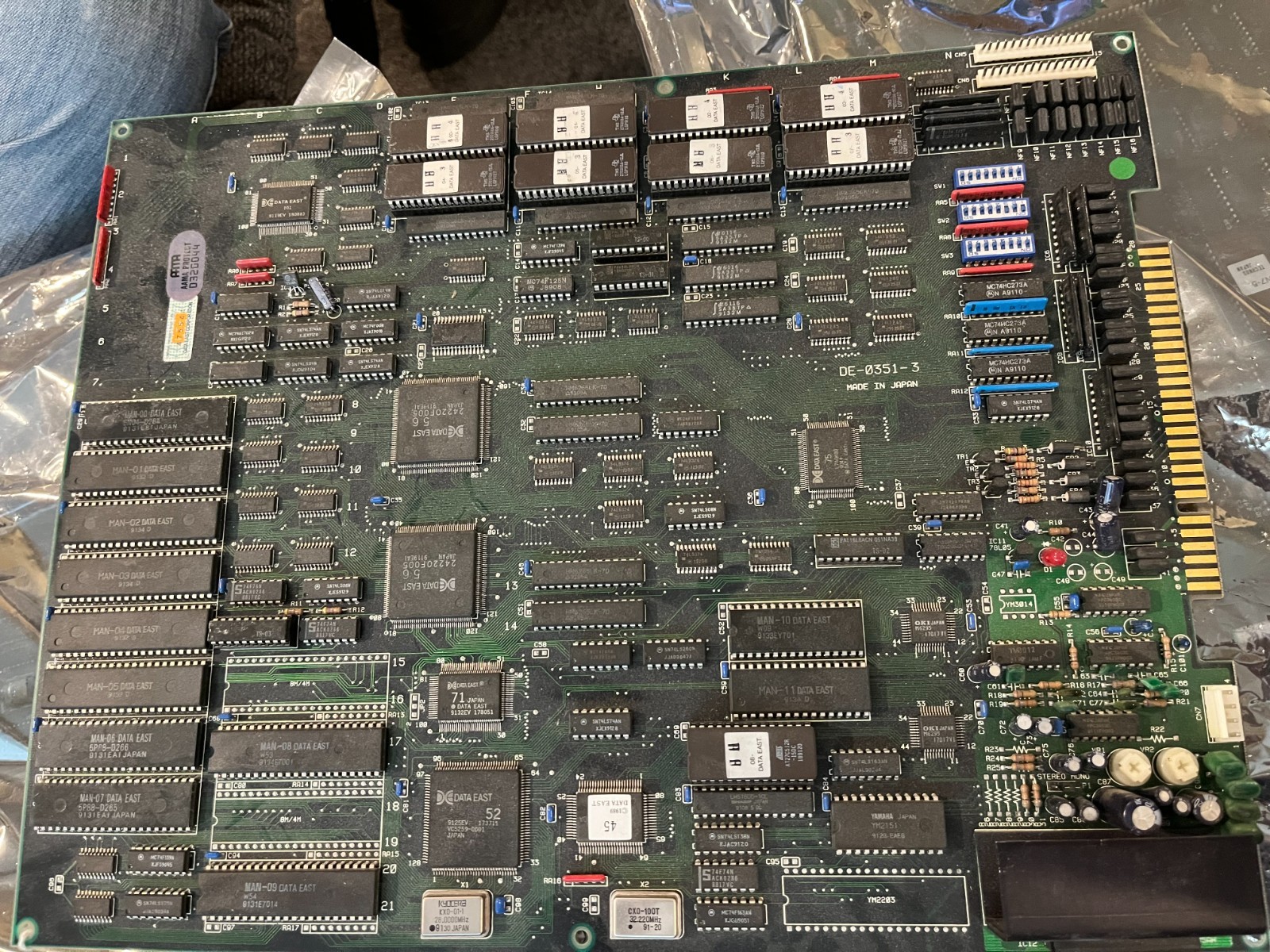 Data East "Captain America and the Avengers" PCB BOARD (ARC4.45) 4 Player