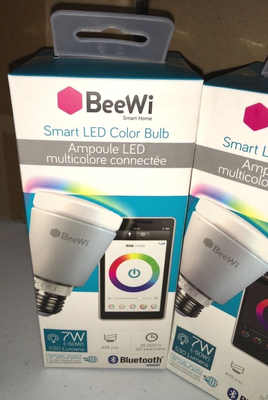 BeeWi Bluetooth Smart LED Color Bulb 7 watt A19-E26 BBL227A1US ✅❤️️✅❤️ BRAND NEW