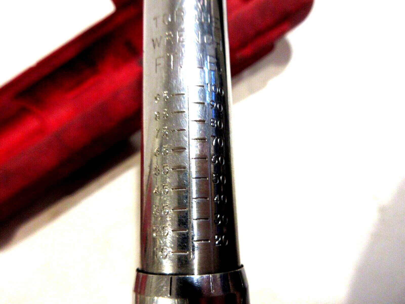 Snap-On QJ2100B Torque Wrench w/Storage Case