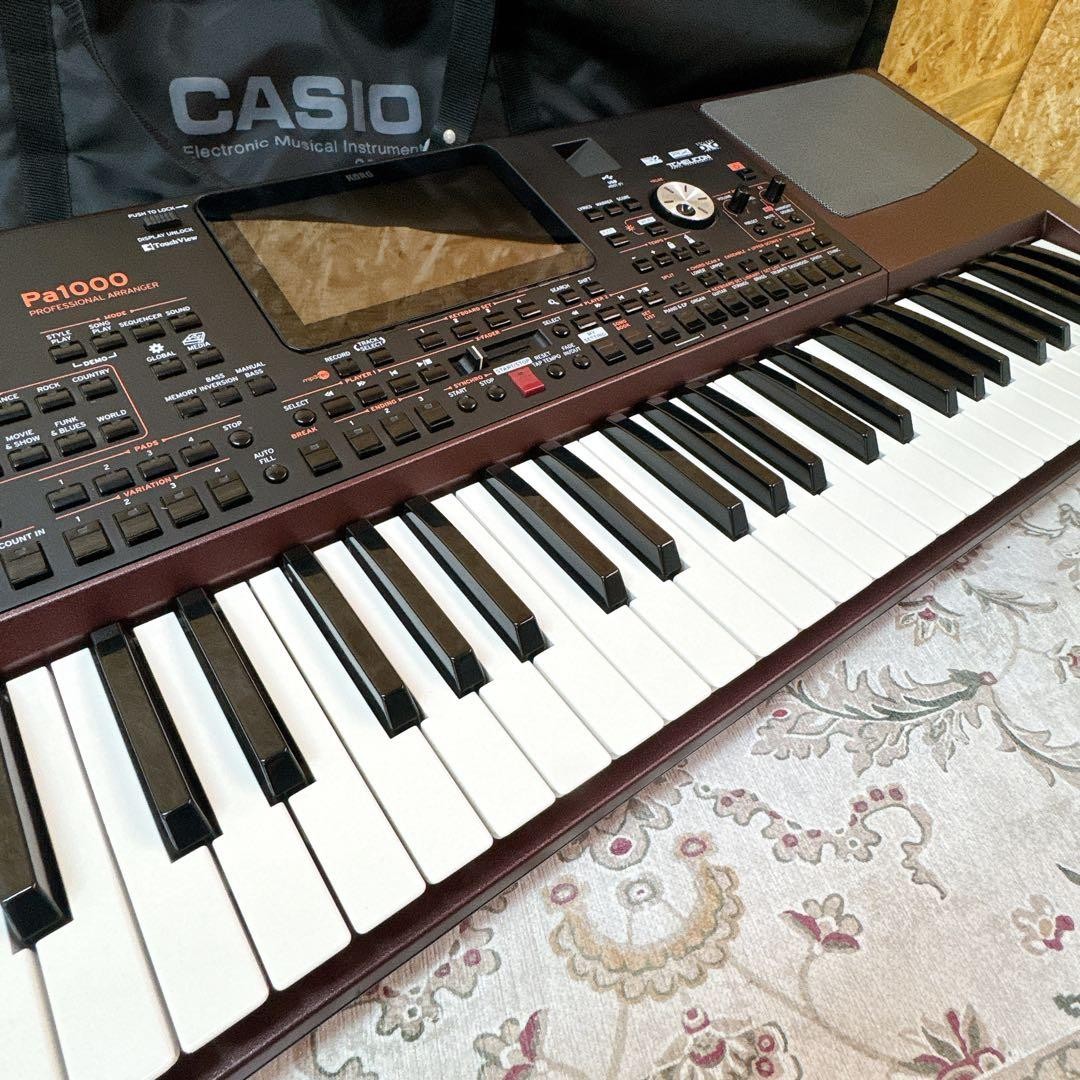 Korg PA1000 61-Key Pro Arranger Keyboard