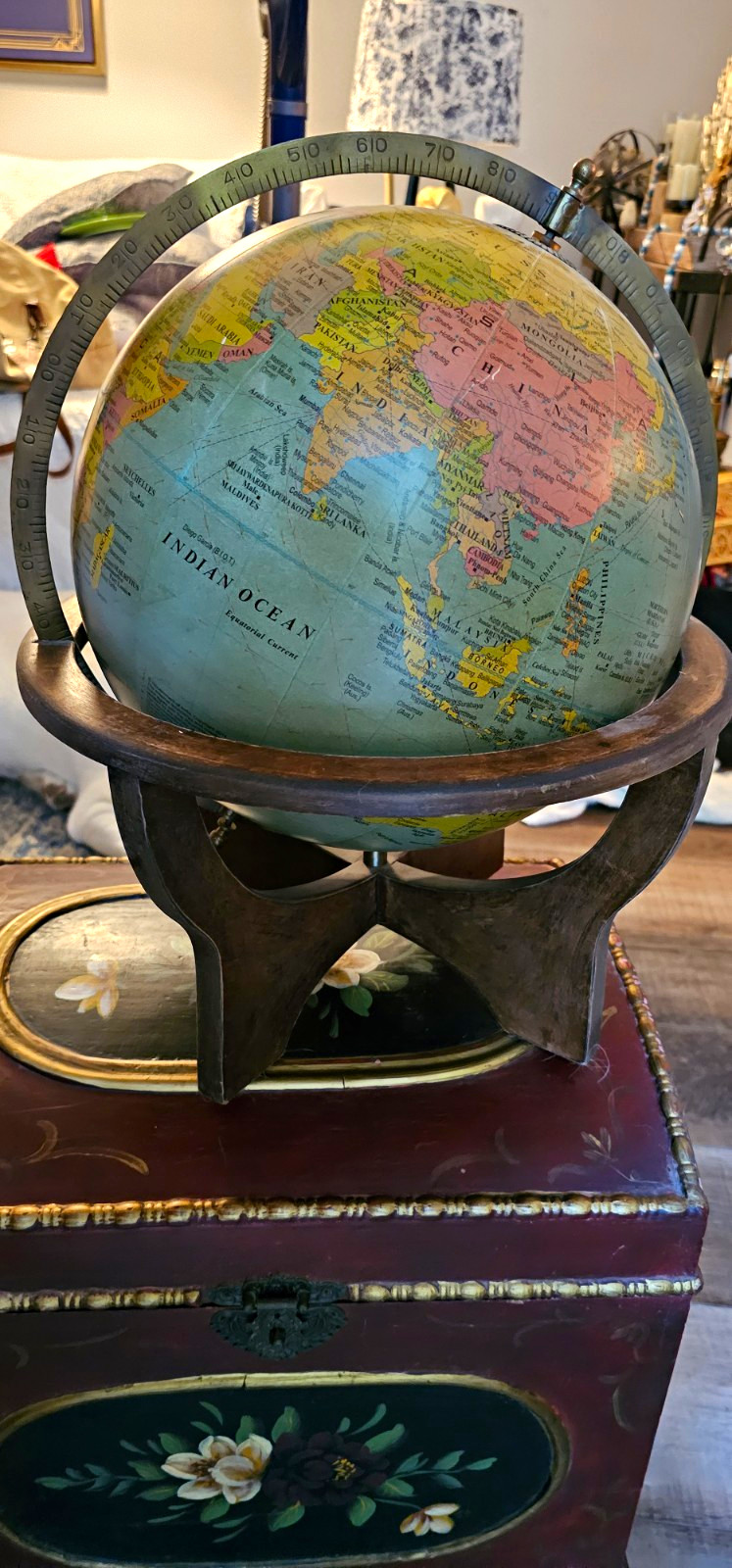 Decorative Rotating Tabletop World Globe w/ Wooden Base & Metal Meridian. Vintag