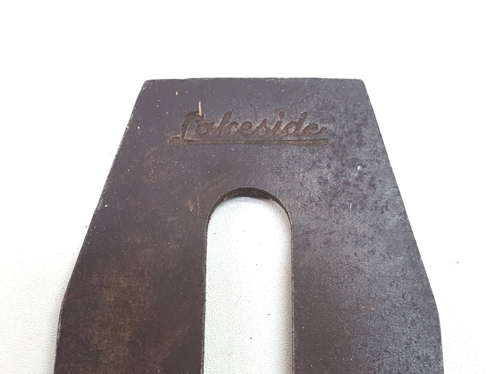 4113 Lakeside; Iron, 2" Wide