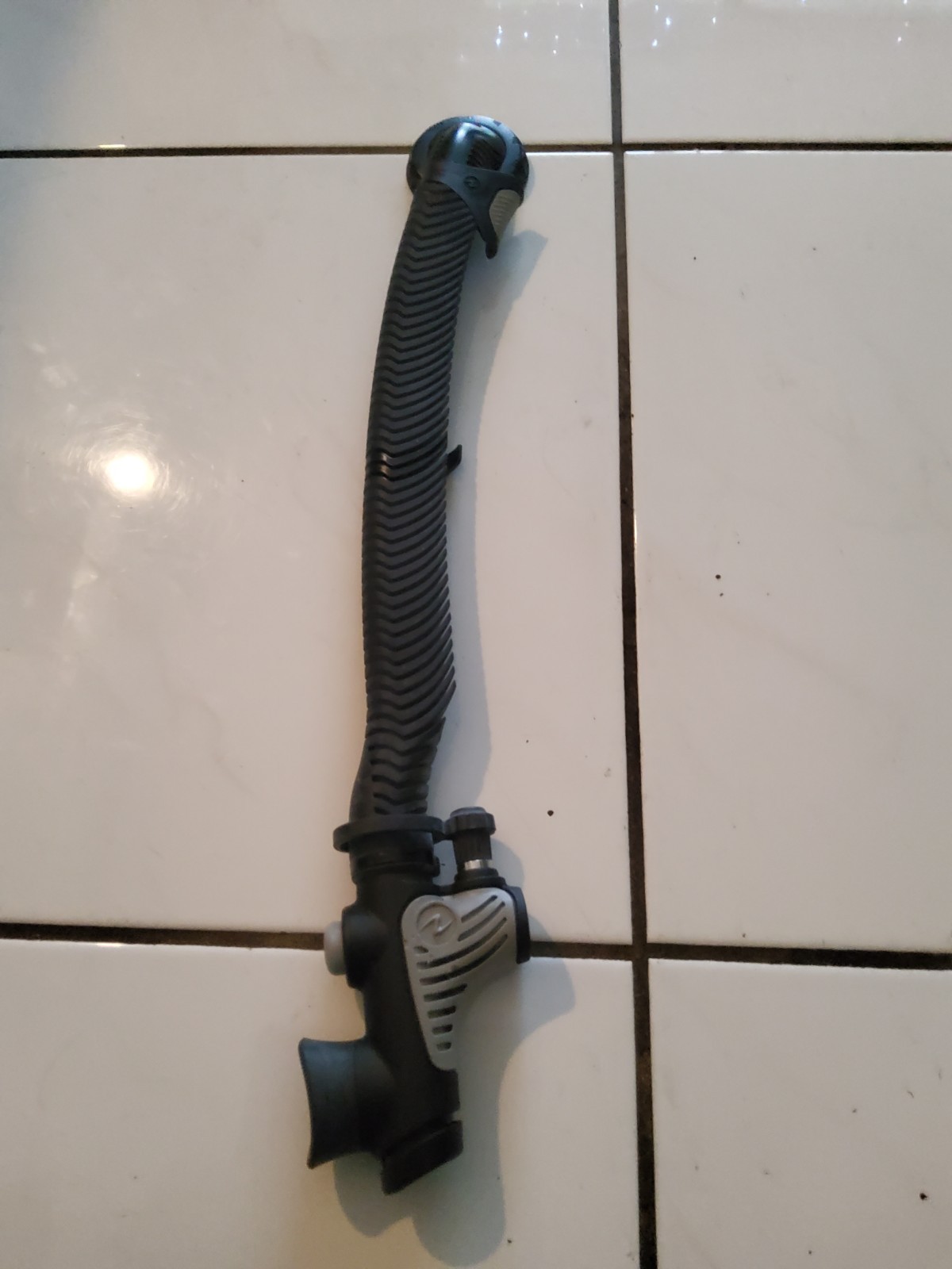 Aqua Lung Air Source Inflator Scuba Dive .