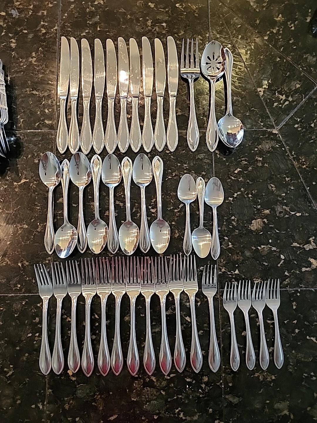 International   AMERICAN BEAD  Stainless Set of 40