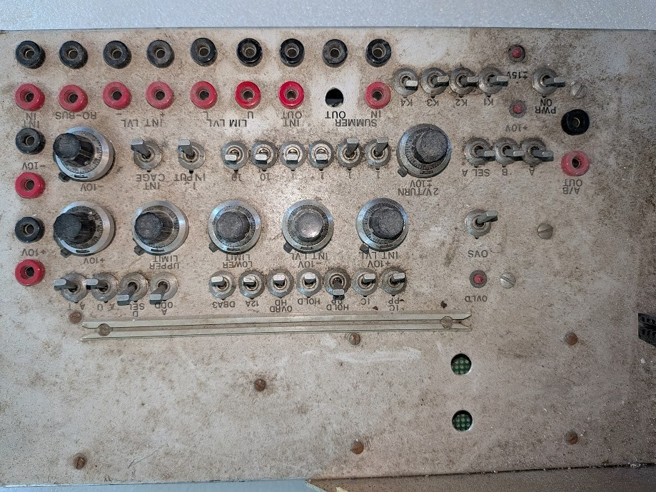 VINTAGE AEROSPACE TEST FIXTURE FOR HYDRAULIC SERVO VALVES CONTROLLER